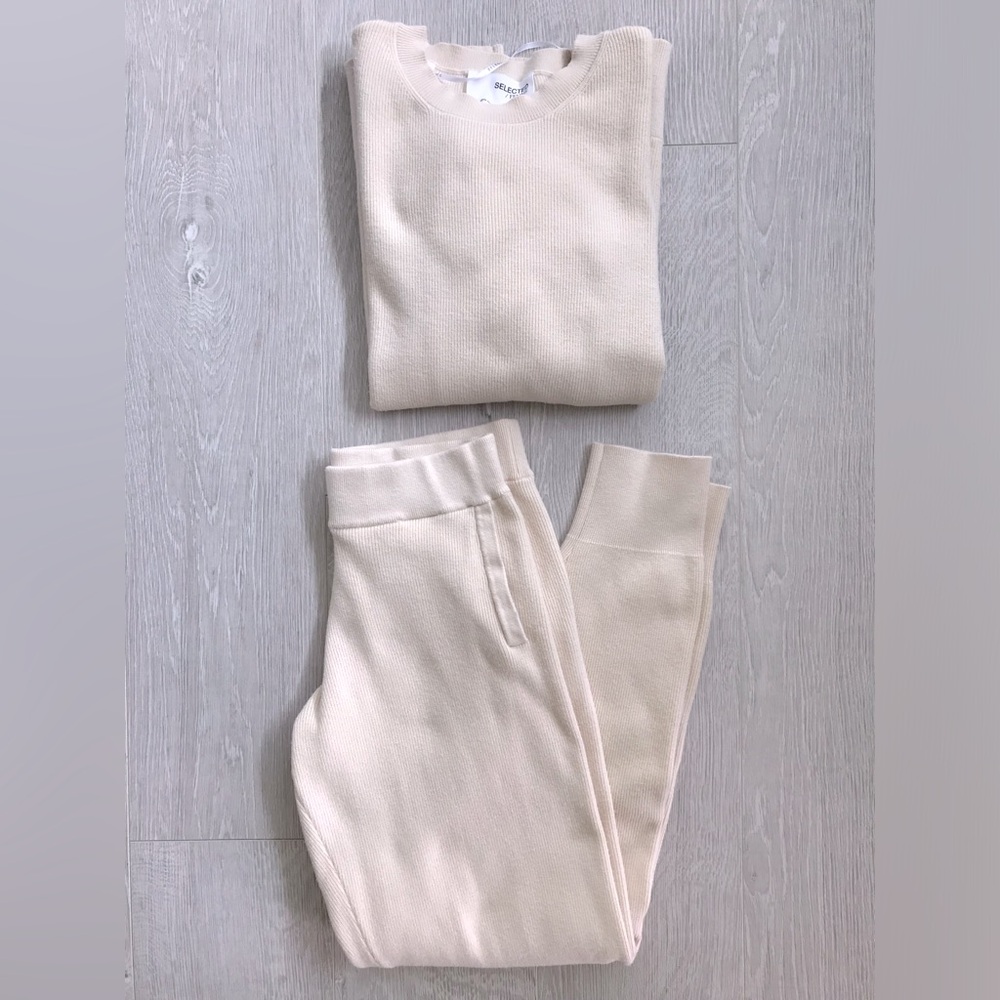Selected Femme Brinley Rib Knit Crewneck Pullover and Joggers Matching Set